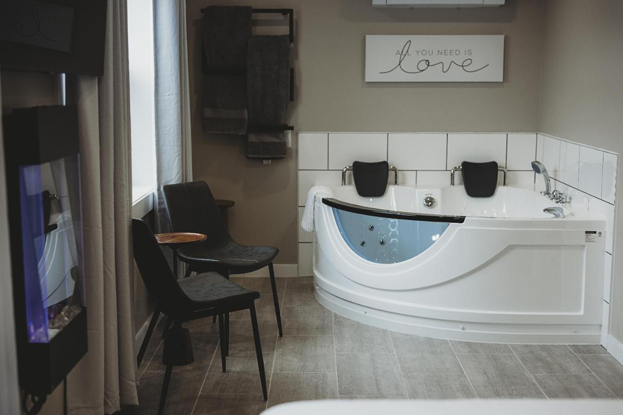 Riverside Suites Grand Falls-Windsor Værelse billede